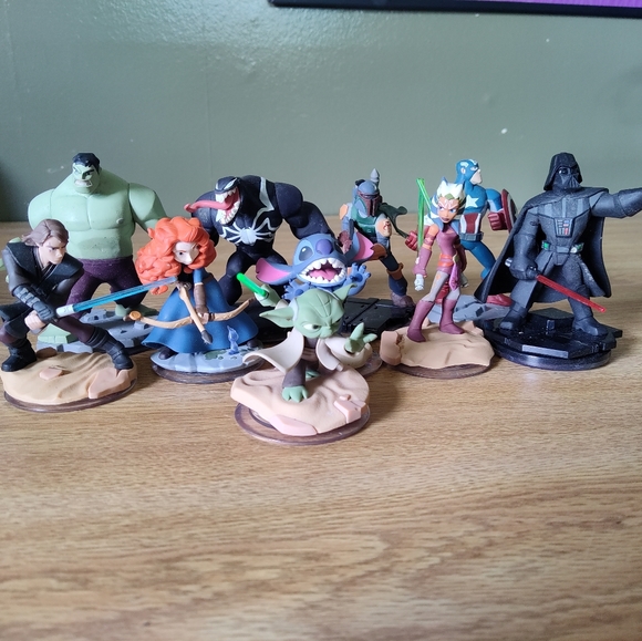 Disney Infinity Game For XBox Characters & Play Platform Only Hulk Venom Stitch - Picture 2 of 8